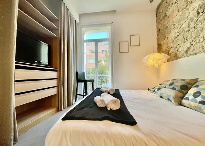 Elegant Bel Epoque Apartment In Center Of Menton