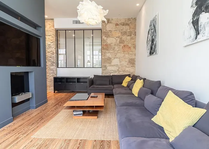 Elegant Bel Epoque Apartment In Center Of Menton
